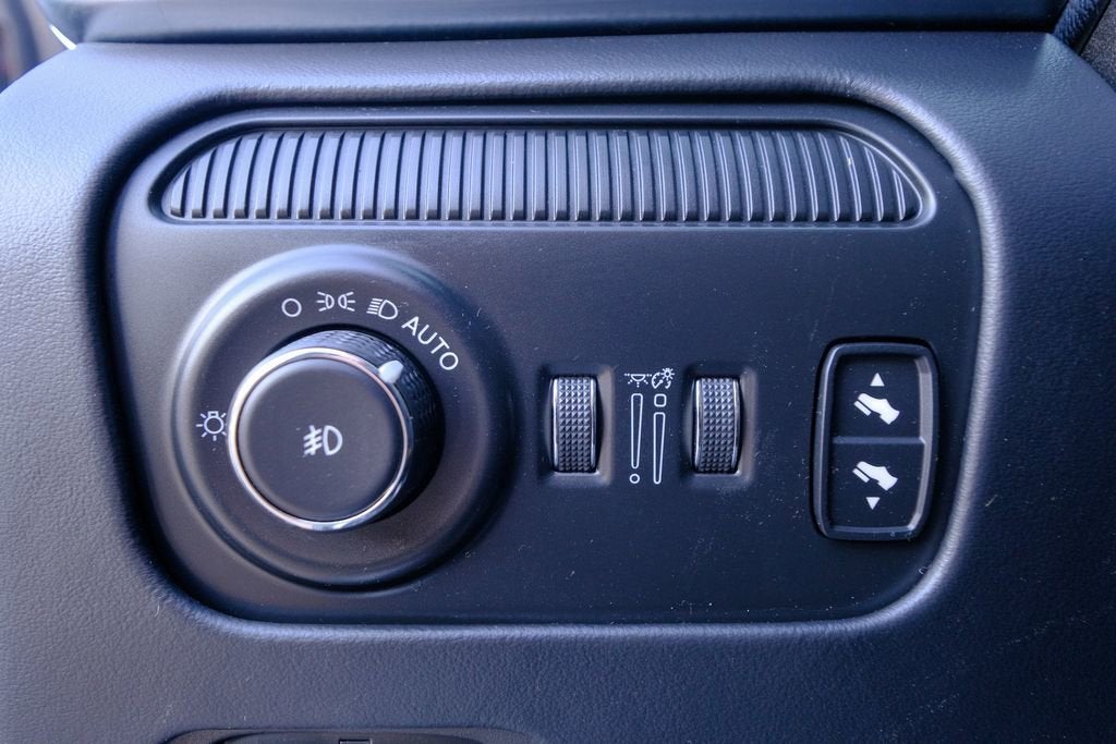 2023 Jeep Grand Wagoneer L Series III Obsidian