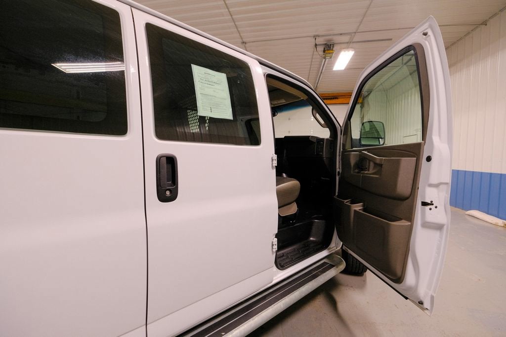 2024 GMC Savana Cargo 2500 Work Van