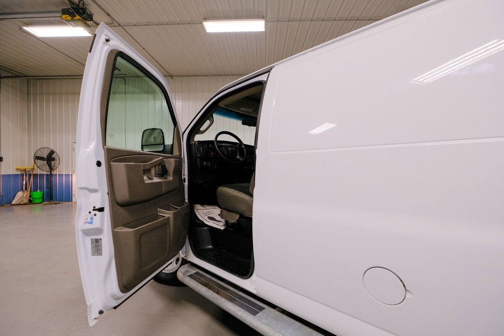 2024 GMC Savana Cargo 2500 Work Van