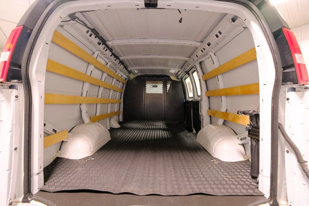 2024 GMC Savana Cargo 2500 Work Van