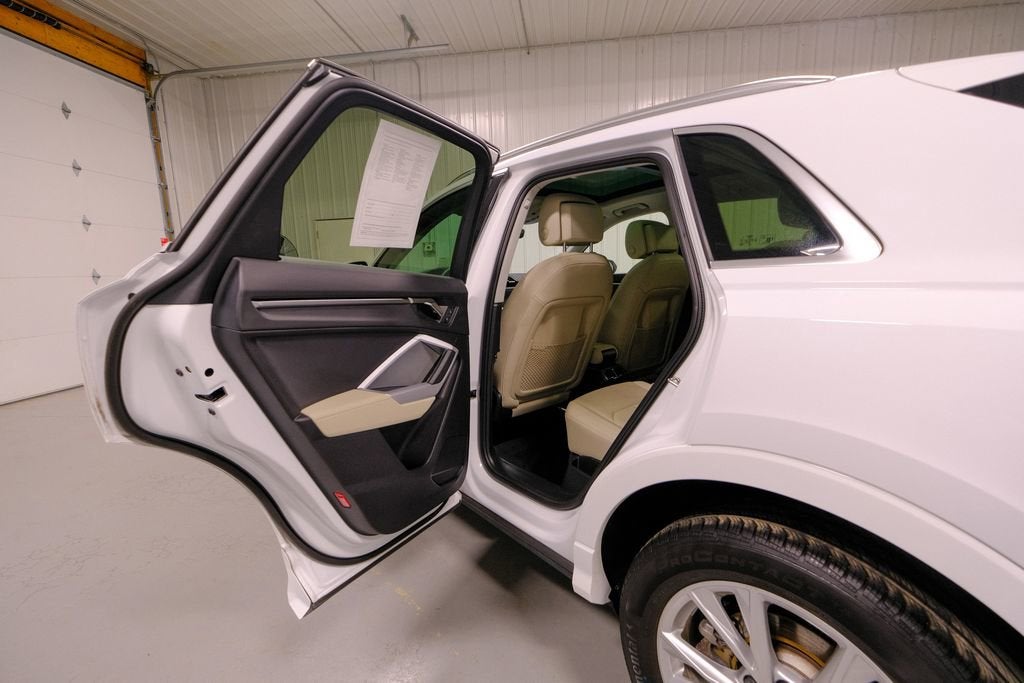 2025 Audi Q3 S line Premium