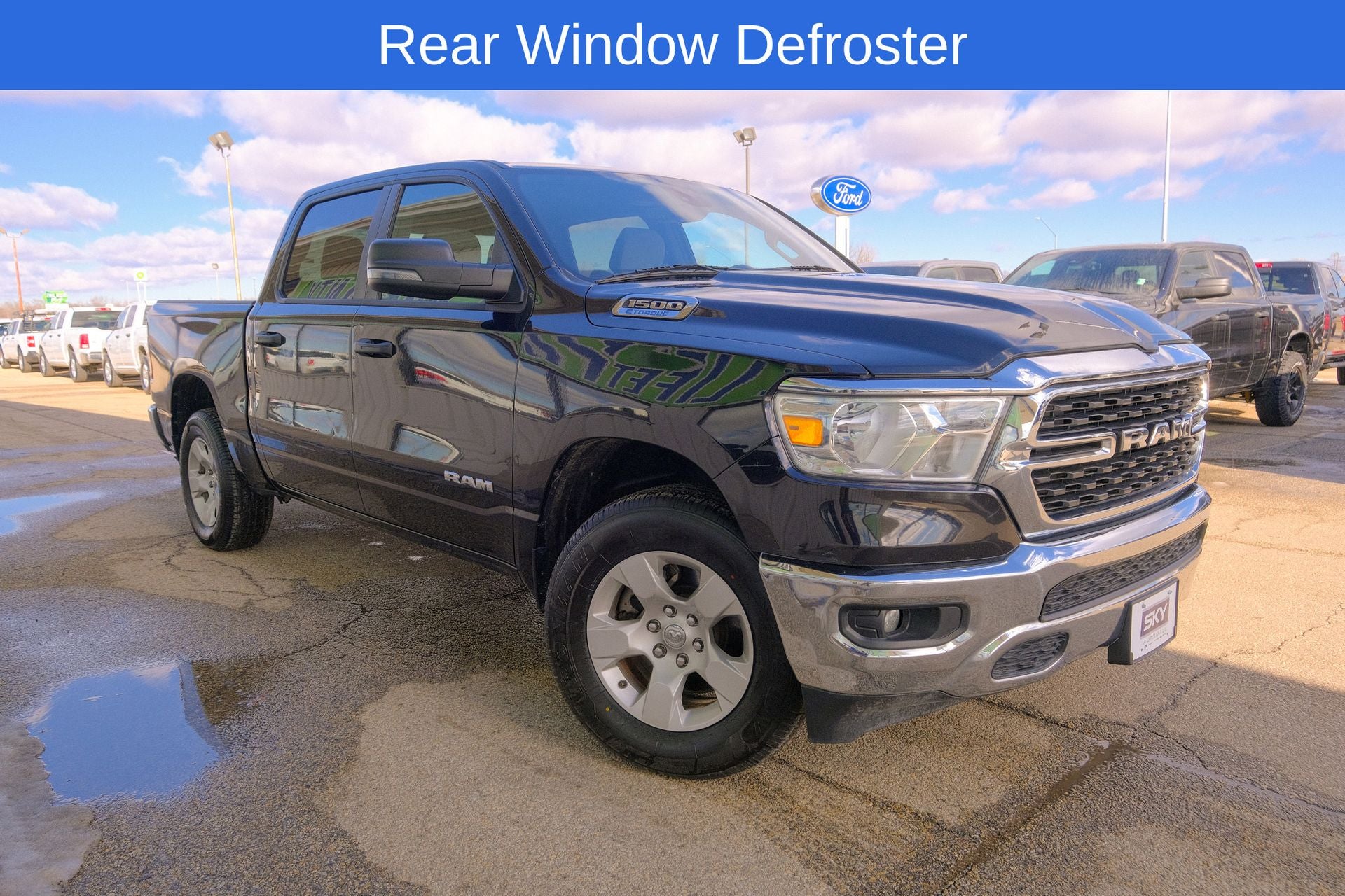 2023 RAM 1500 Big Horn Crew Cab 4x4 5'7' Box