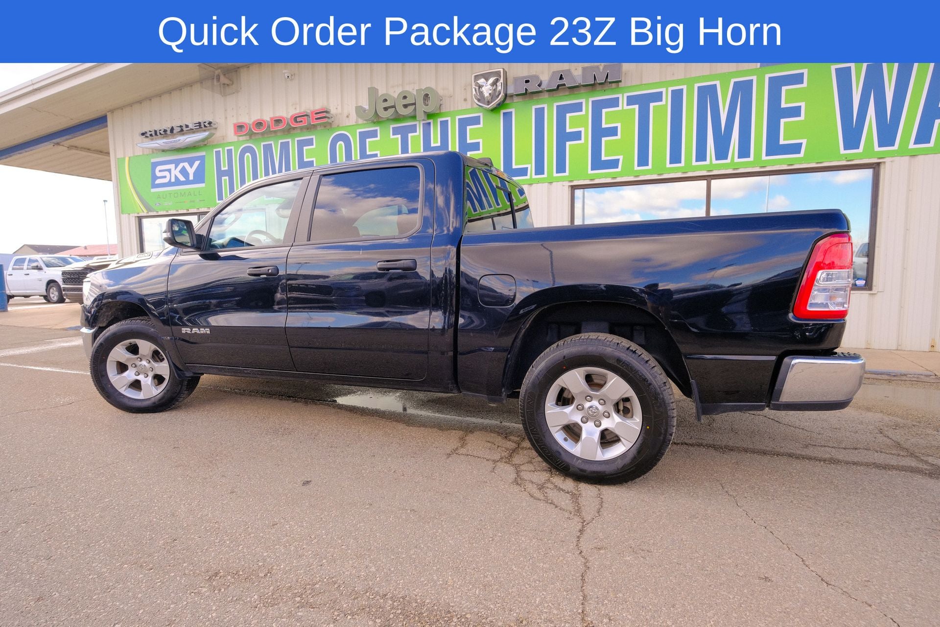 2023 RAM 1500 Big Horn Crew Cab 4x4 5'7' Box