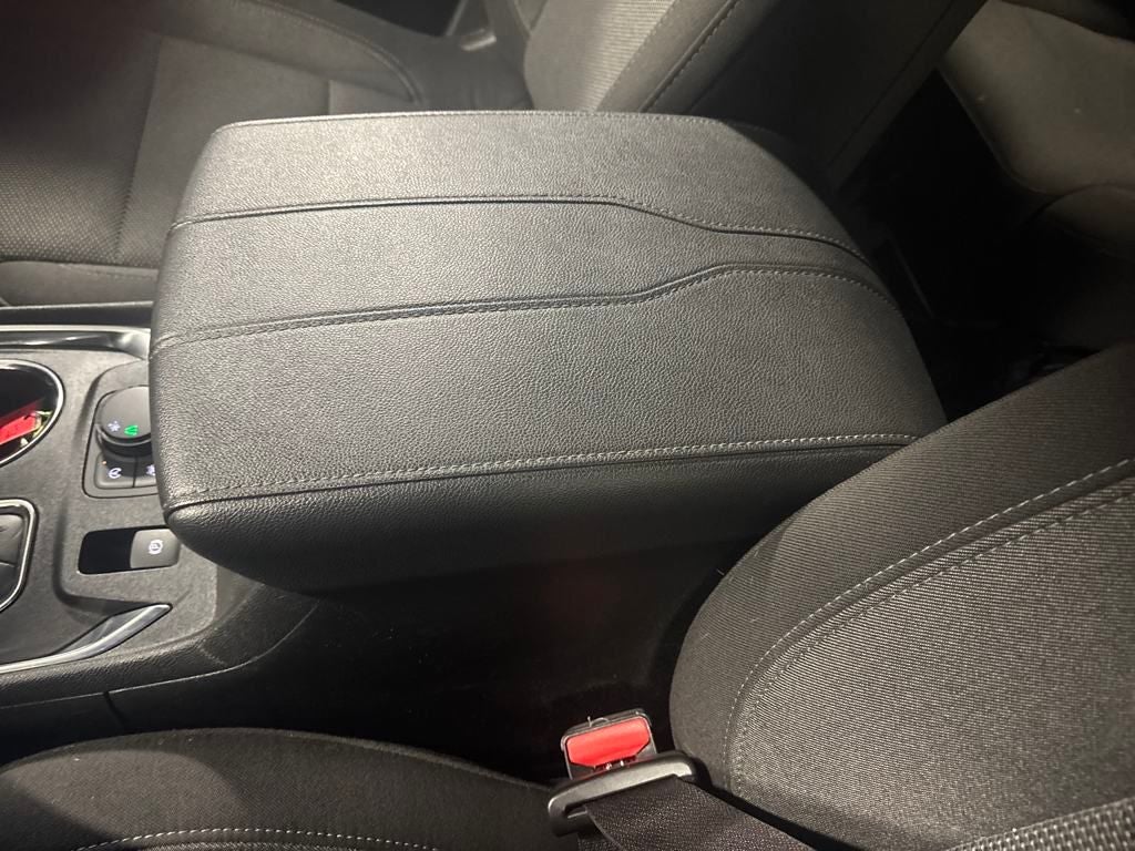 2023 Chevrolet Traverse FWD LT Cloth