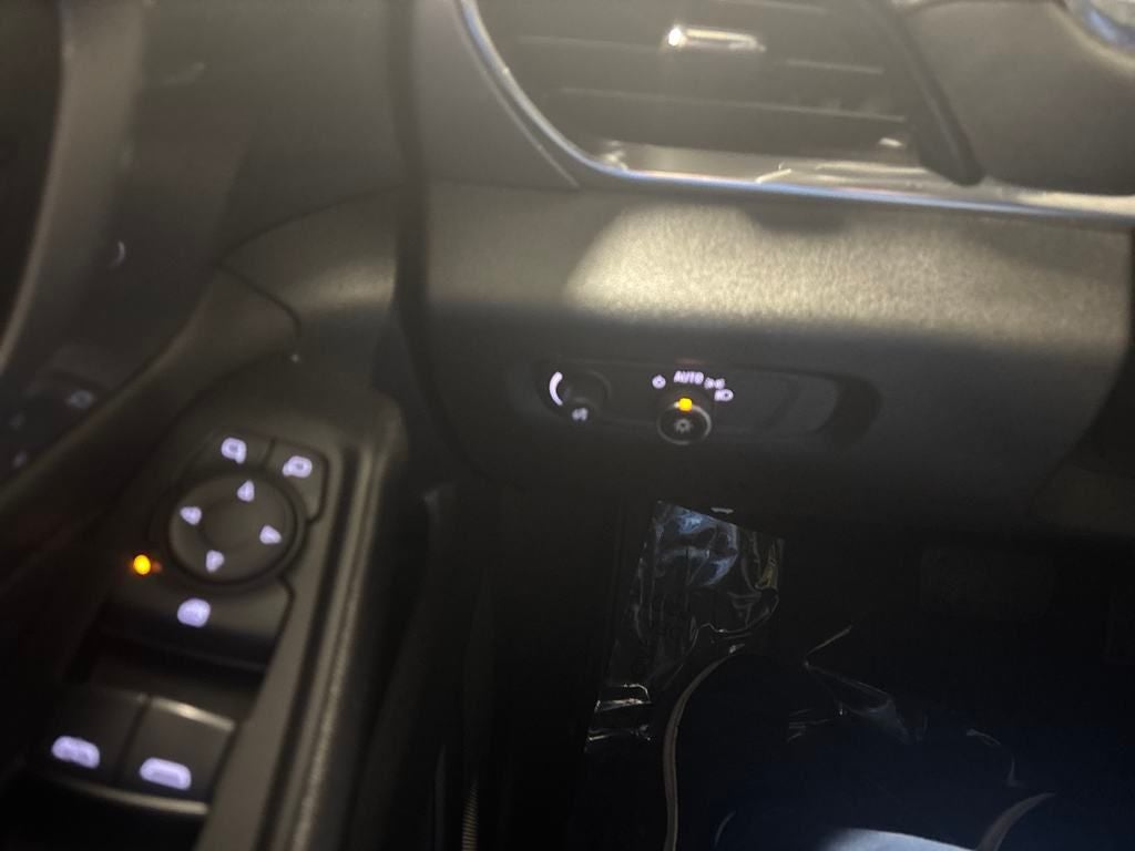 2023 Chevrolet Traverse FWD LT Cloth