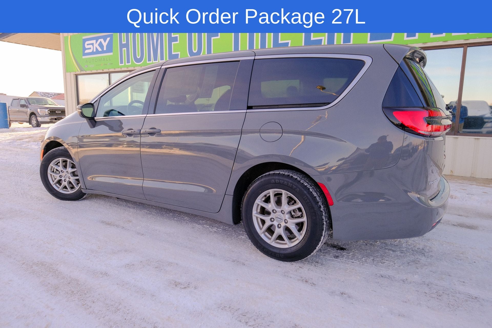 2023 Chrysler Pacifica Touring L