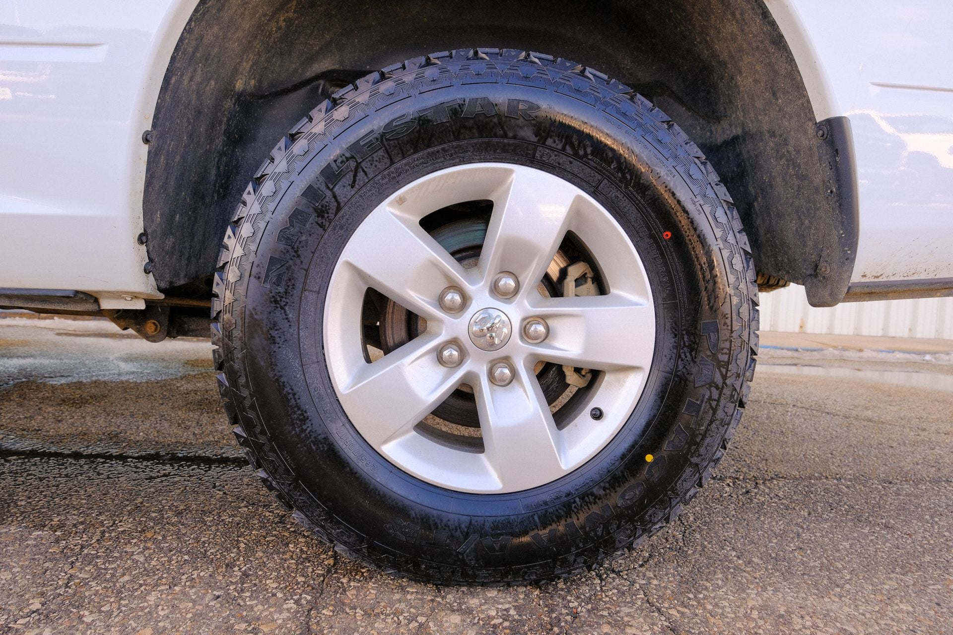 2023 RAM 1500 Classic SLT Crew Cab 4x4 5'7' Box