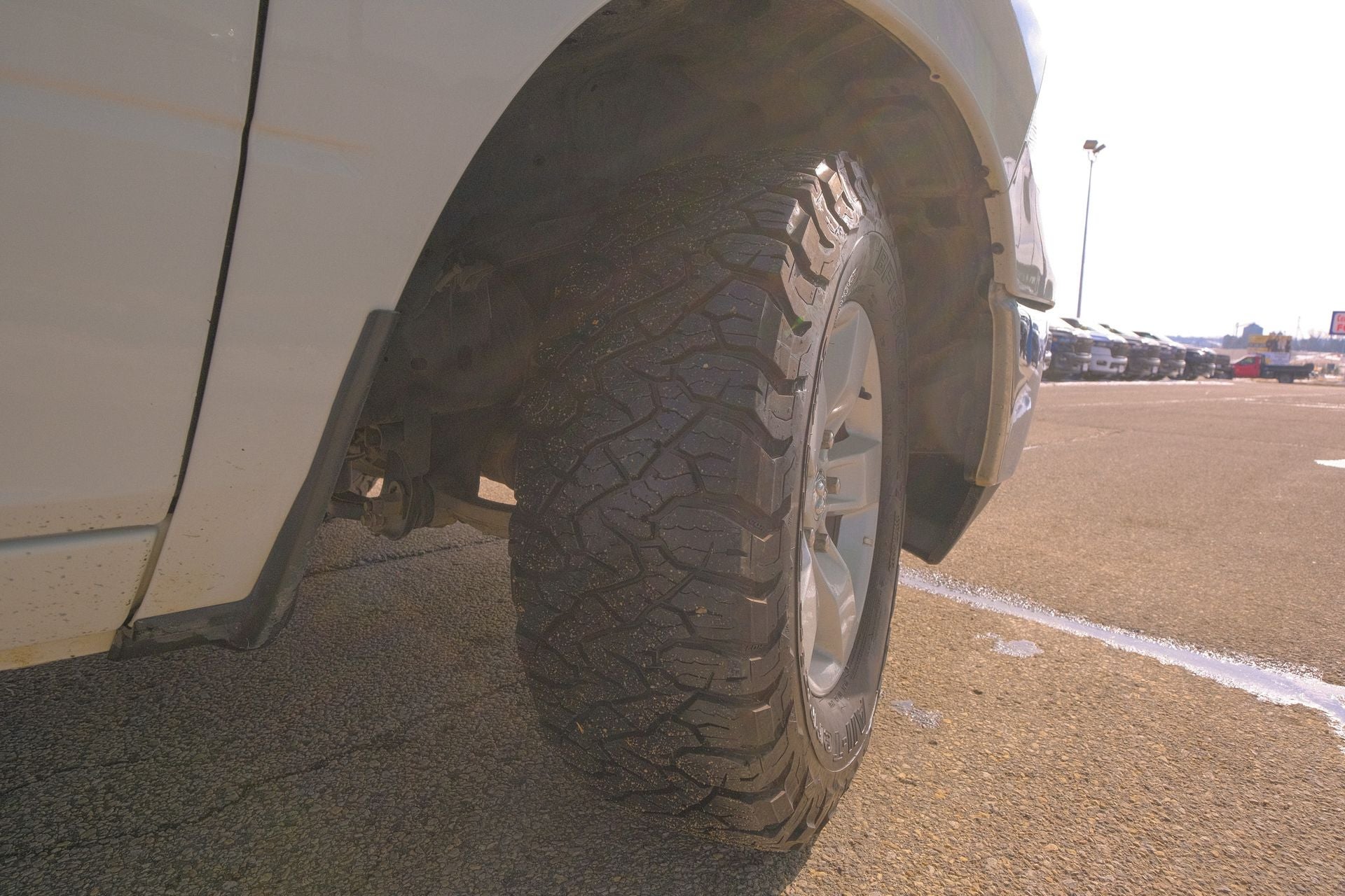 2023 RAM 1500 Classic SLT Crew Cab 4x4 5'7' Box