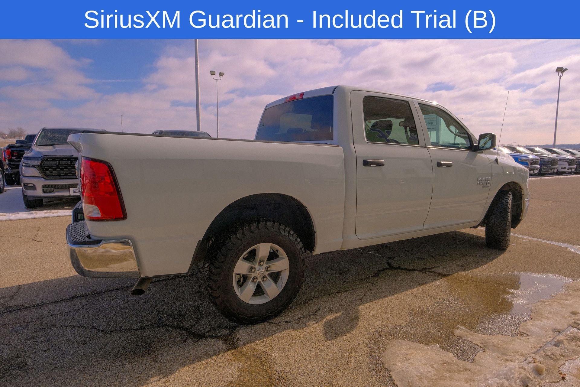 2023 RAM 1500 Classic SLT Crew Cab 4x4 5'7' Box