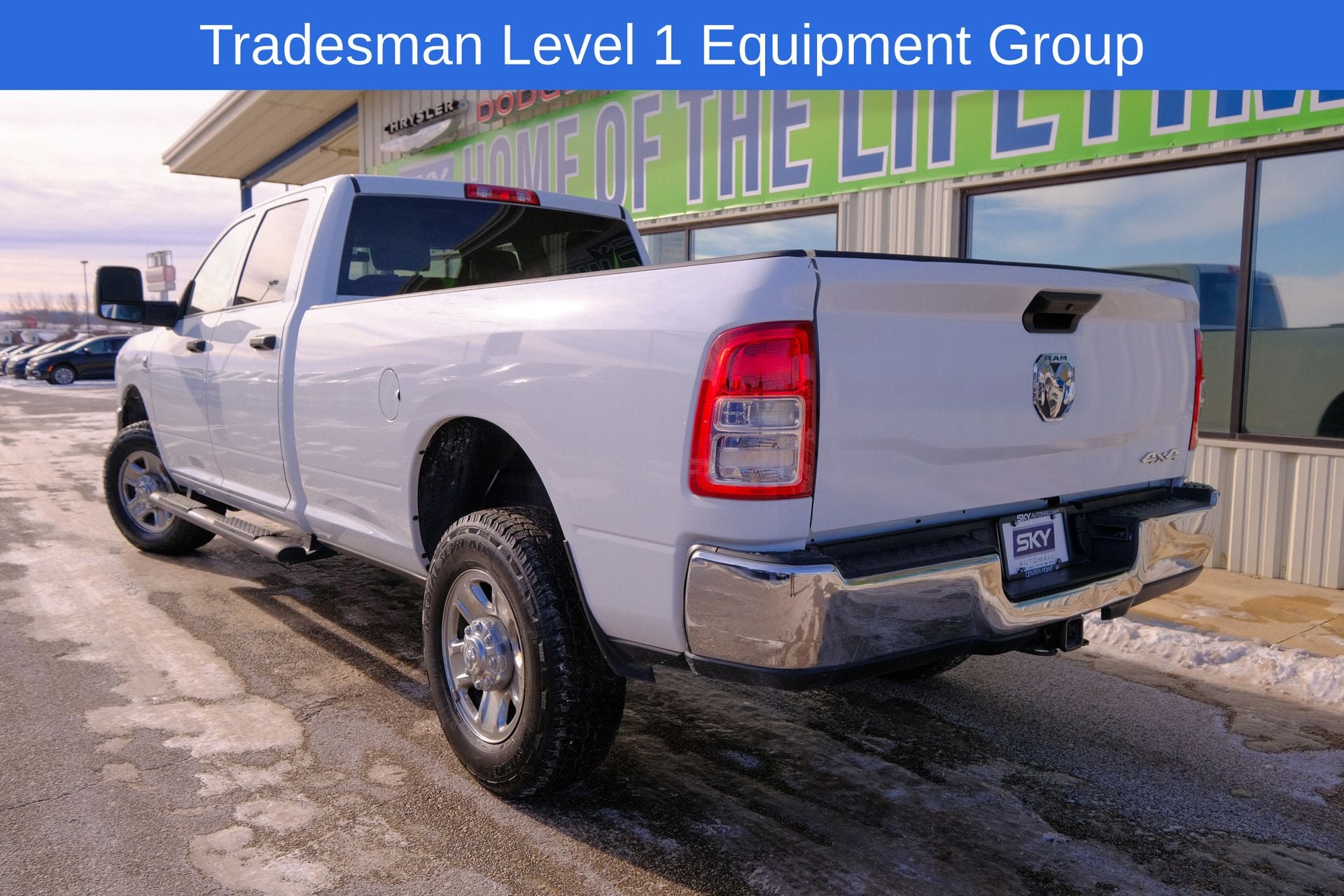 2024 RAM 2500 Tradesman Crew Cab 4x4 8' Box
