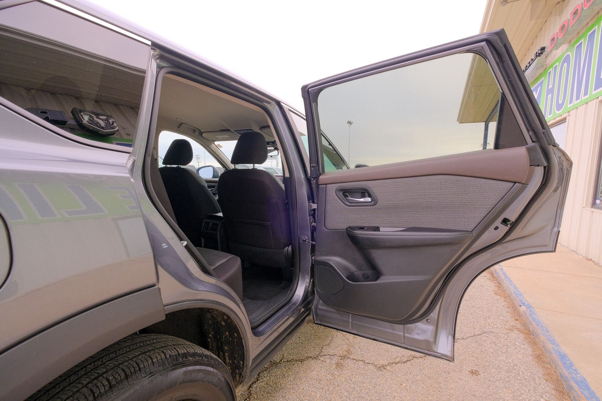 2023 Nissan Rogue SV FWD