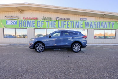 2023 Toyota Venza XLE